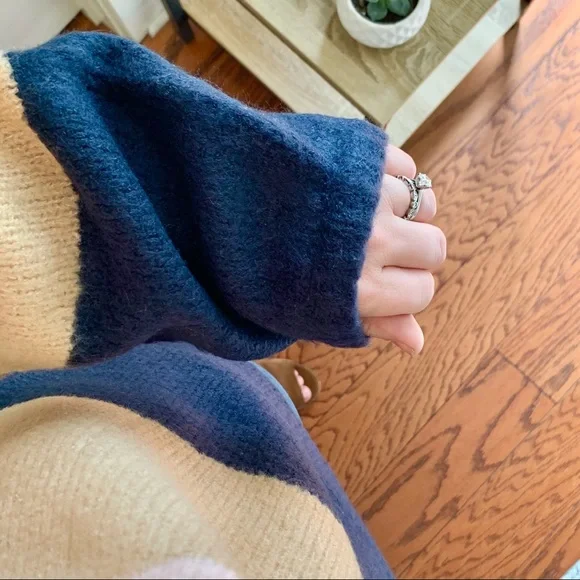 HP | kelsey colorblock balloon sleeve sweater | - Picture 7 of 7